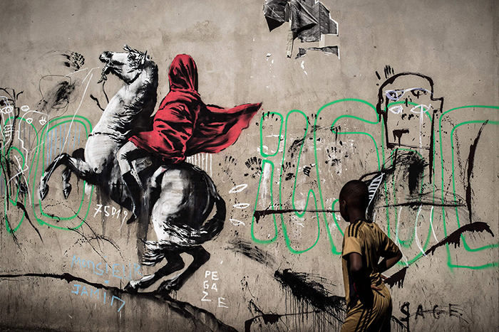 バンクシー Banksy のネズミ グラフィティアート がパリに出現 The Art Of Banksy